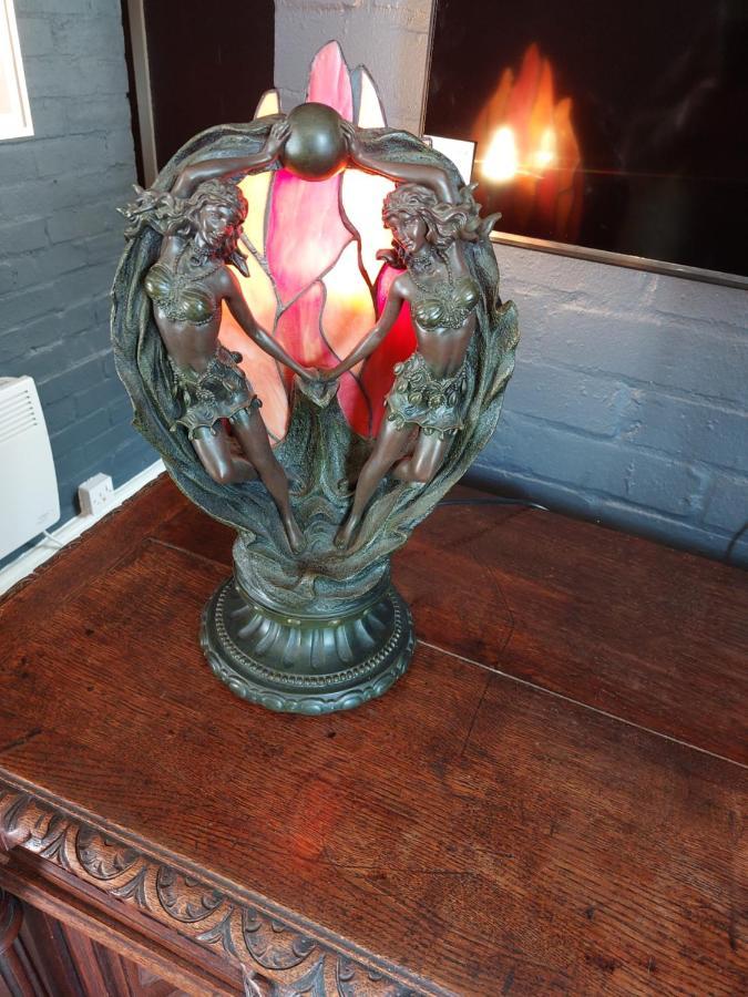 Romeo & Juliet'S With Private Parking Apartment Stratford-upon-Avon Bagian luar foto