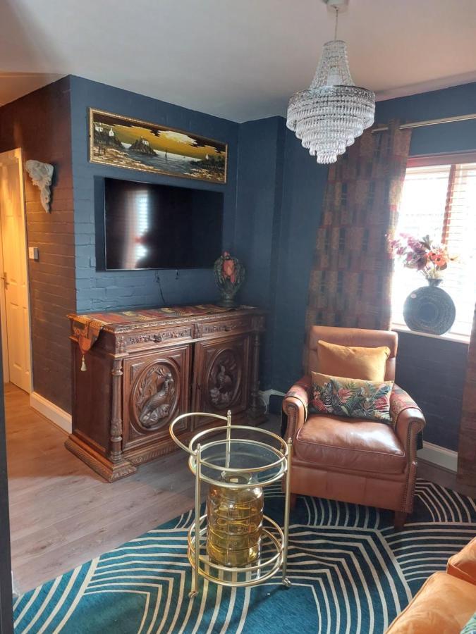 Romeo & Juliet'S With Private Parking Apartment Stratford-upon-Avon Bagian luar foto