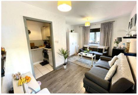 Romeo & Juliet'S With Private Parking Apartment Stratford-upon-Avon Ruang foto